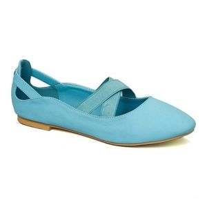 Chase & chloe cross strap bubble flat